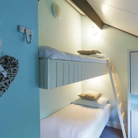 Holiday home Holiday Vrijrijck De Heivlinder-3 Drie
